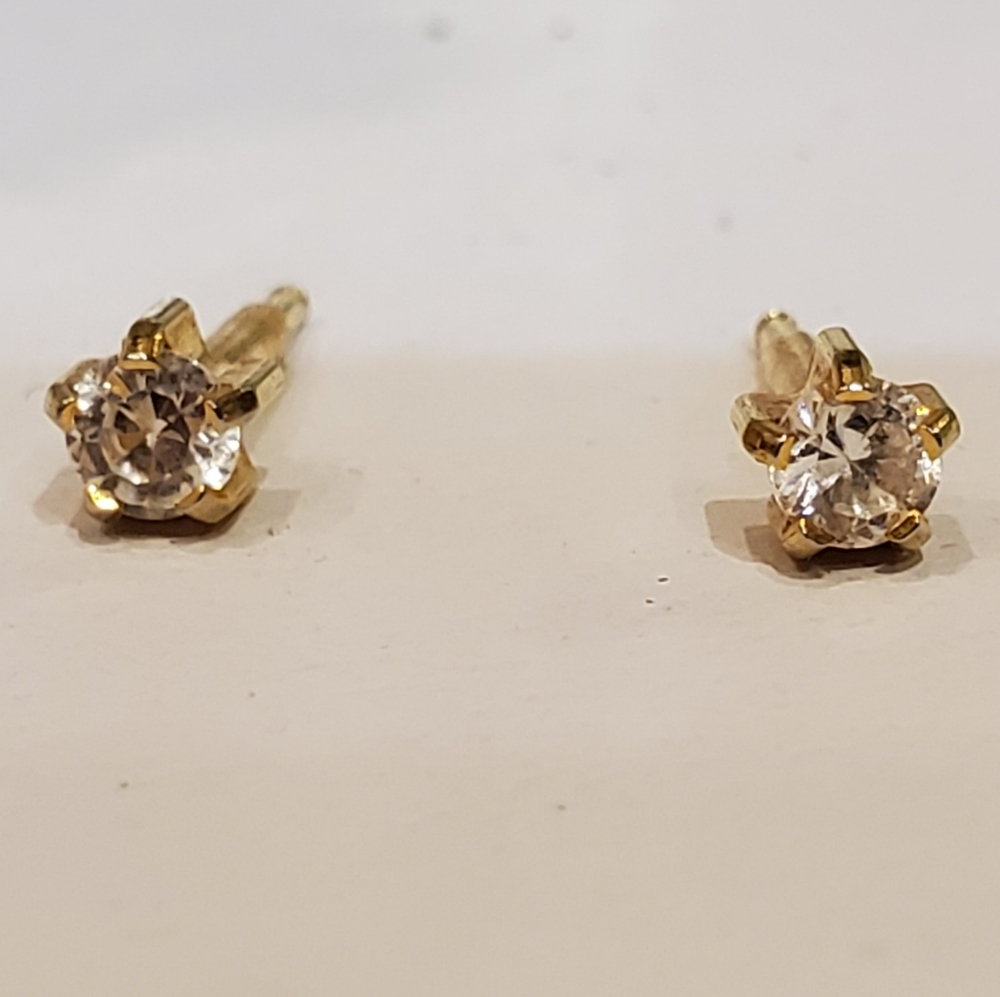 TRUE VINTAGE CZ EARRINGS